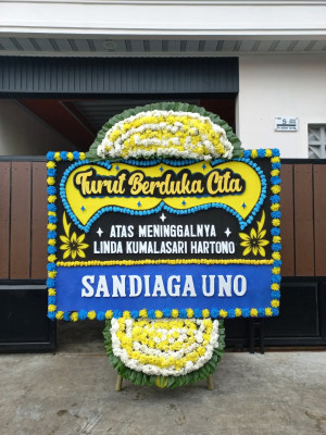 Papan Bunga Duka di Kamasi Satu